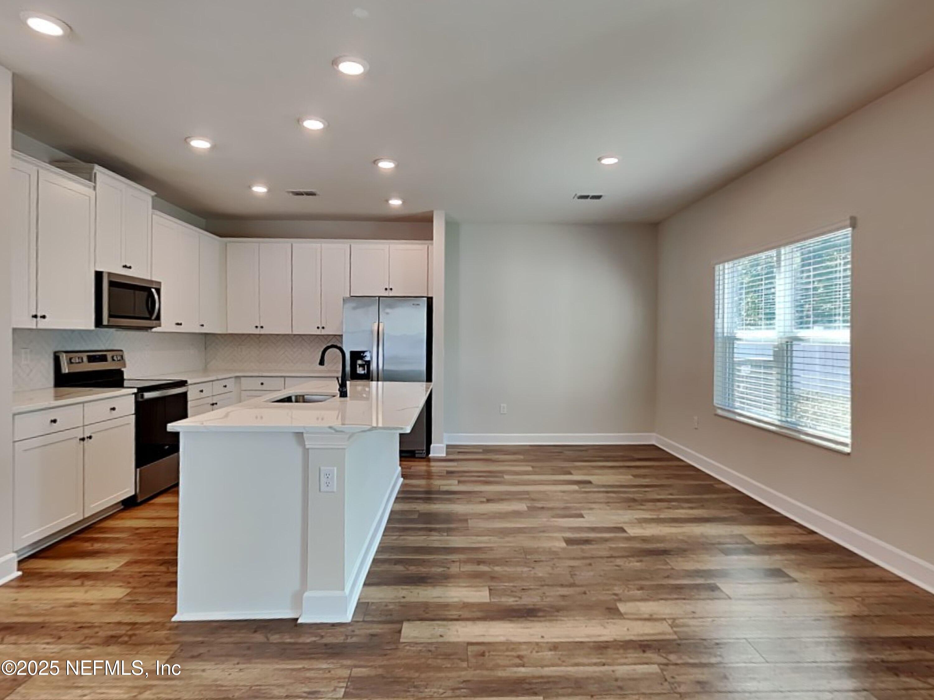 895 Morgans Treasure Road St. Augustine, FL 32084 - Photo 4 of 17 3_pc_wll7cyeSc7_jJXw7SSr16_other_room_FQ