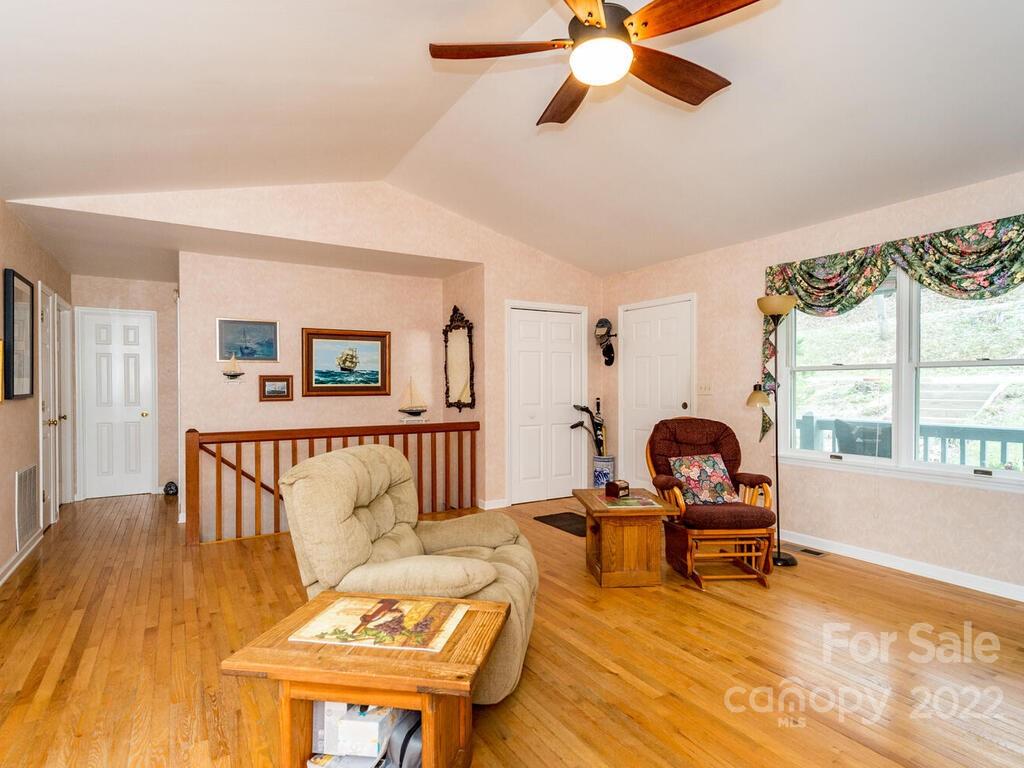 64 Laurel Haven Road Fairview, NC 28730 - Photo 8 of 36 Gallery Image 8