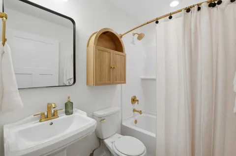 $699,900 | 314 Van Deusen Street, Madison, WI 53715