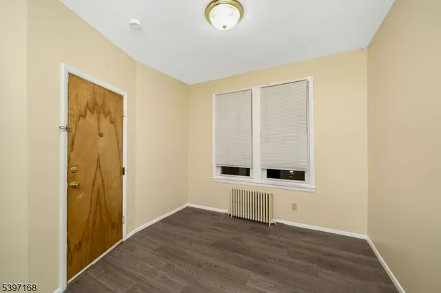 $1,900 | 275 Hollywood Avenue, Unit 4, Hillside, NJ 07205