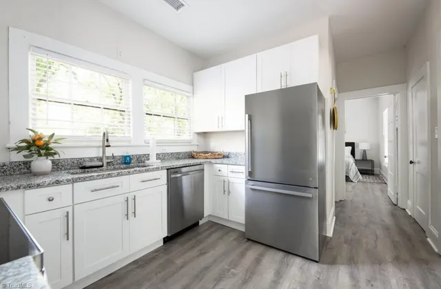 $1,600 | 208 Leftwich Street, Unit COTTAGE, Greensboro, NC 27401