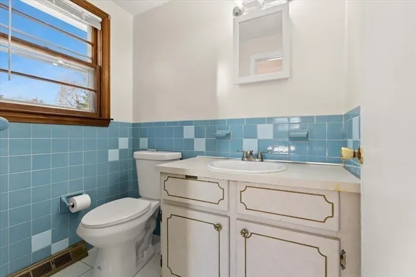 $4,500 | 30 Hemlock Terrace, Randolph, MA 02368