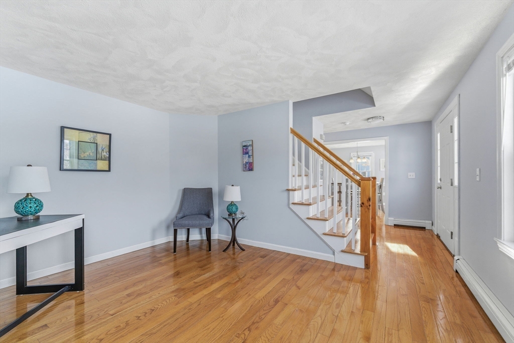 20 Honeysuckle Road Westford, MA 01886 - Photo 11 of 32