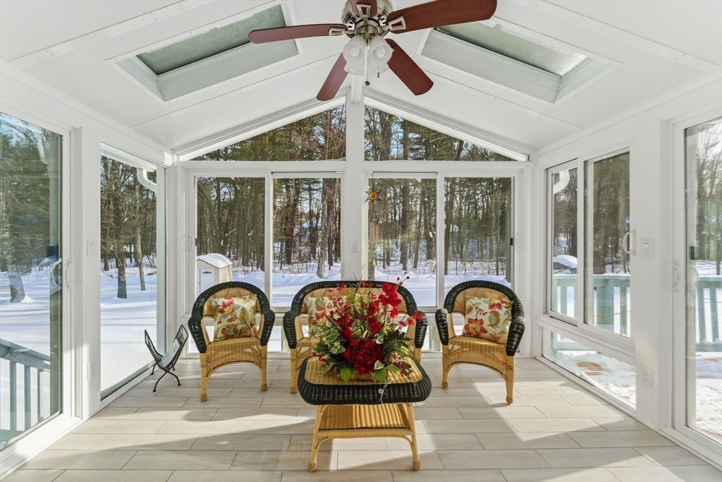 20 Honeysuckle Road Westford, MA 01886 - Photo 12 of 32