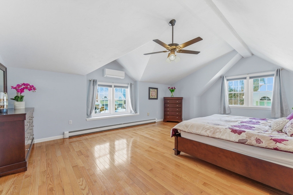 20 Honeysuckle Road Westford, MA 01886 - Photo 14 of 32