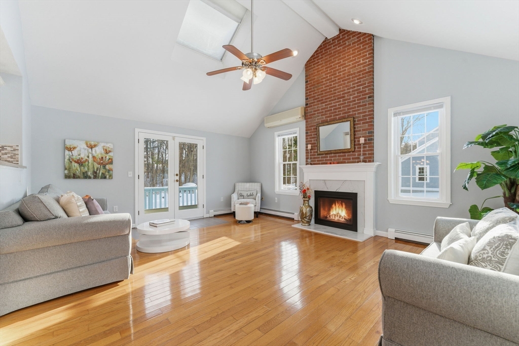 20 Honeysuckle Road Westford, MA 01886 - Photo 3 of 32