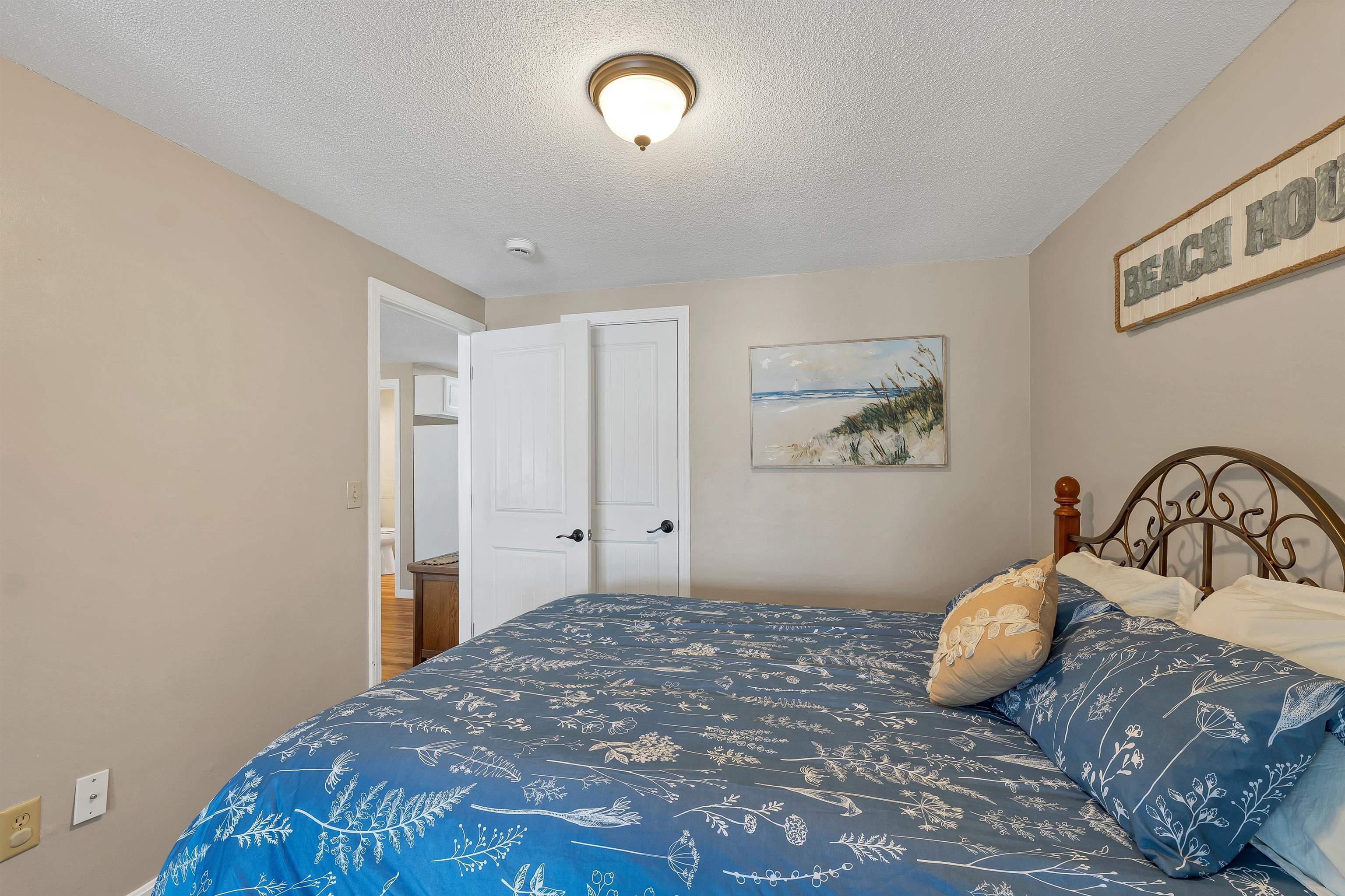 16 Hill Road, Unit 9 Tilton, NH 03276 - Photo 12 of 59