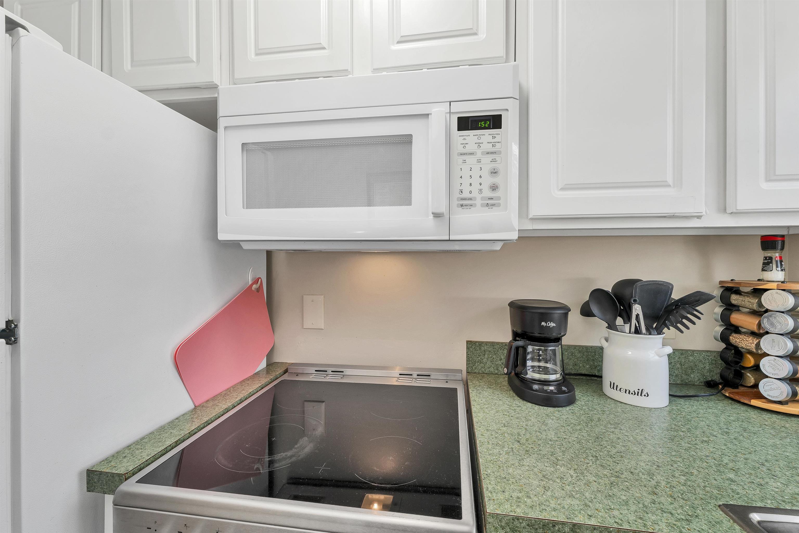 16 Hill Road, Unit 9 Tilton, NH 03276 - Photo 21 of 59