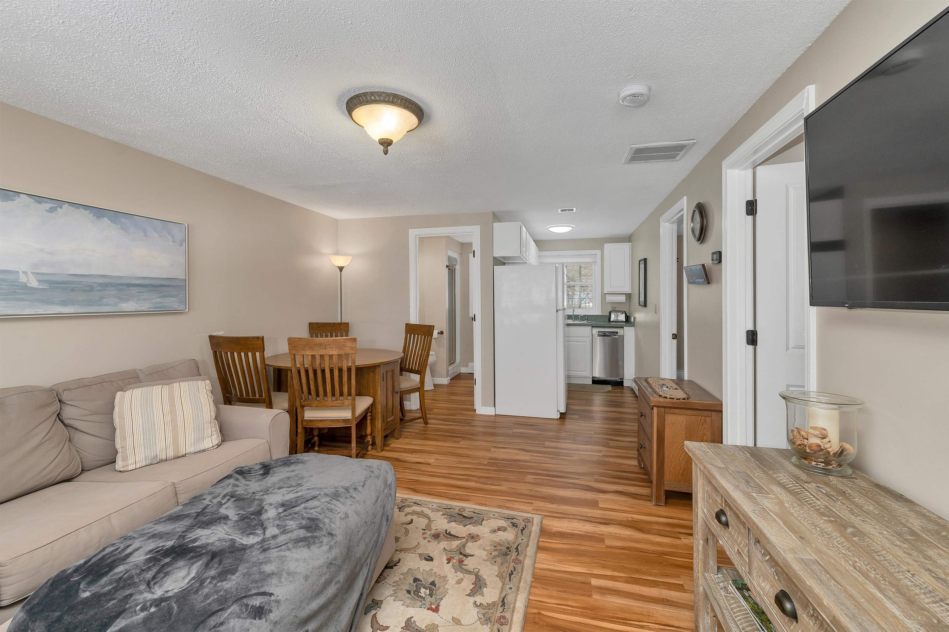 16 Hill Road, Unit 9 Tilton, NH 03276 - Photo 8 of 59