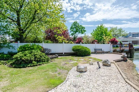 $869,000 | 593 Pearl Street, Oceanside, NY 11572