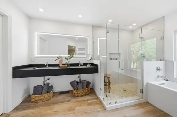 $1,175,000 | 8101 Montgomery Circle, Redding, CA 96001