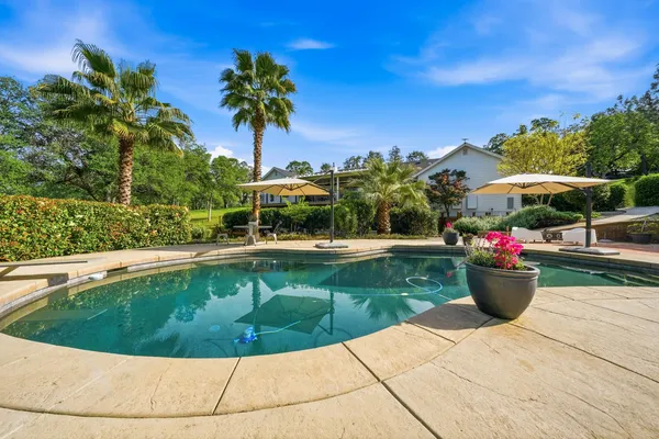 $1,175,000 | 8101 Montgomery Circle, Redding, CA 96001