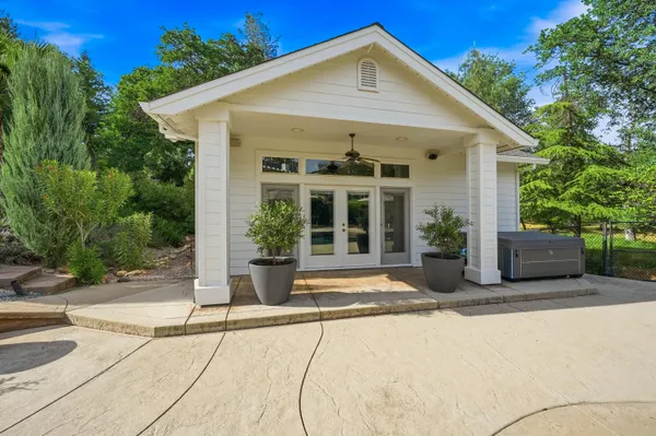 $1,175,000 | 8101 Montgomery Circle, Redding, CA 96001
