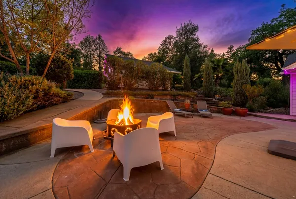 $1,175,000 | 8101 Montgomery Circle, Redding, CA 96001