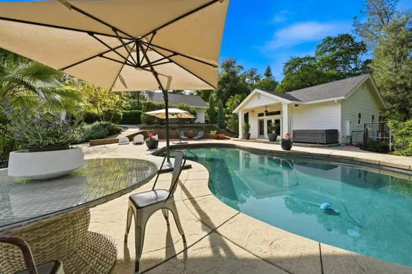 $1,175,000 | 8101 Montgomery Circle, Redding, CA 96001