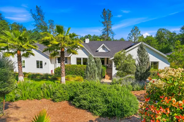 $1,175,000 | 8101 Montgomery Circle, Redding, CA 96001