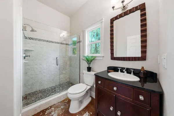 $1,175,000 | 8101 Montgomery Circle, Redding, CA 96001