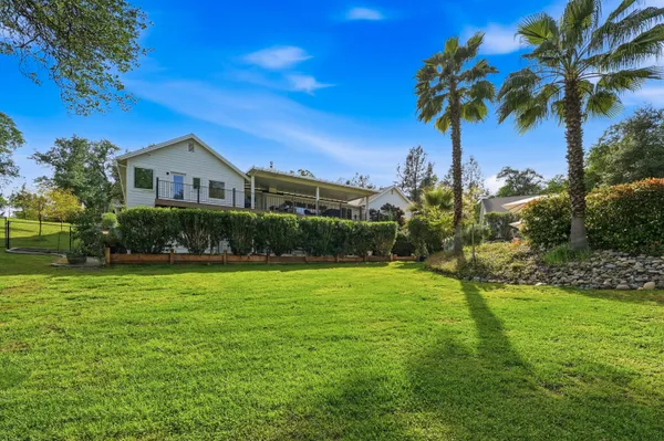 $1,175,000 | 8101 Montgomery Circle, Redding, CA 96001