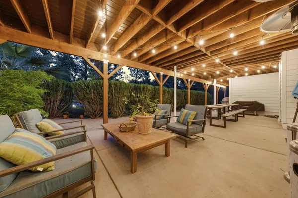 $1,175,000 | 8101 Montgomery Circle, Redding, CA 96001
