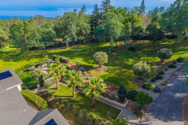 $1,175,000 | 8101 Montgomery Circle, Redding, CA 96001