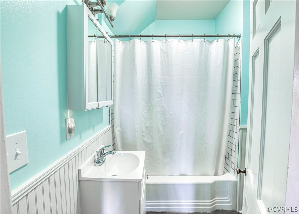 4830 Three Chopt Road Louisa, VA 23093 - Photo 14 of 27 a bathroom with a sink and a mirror