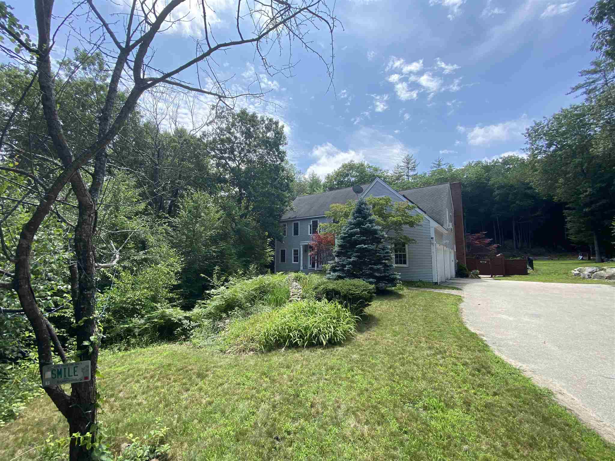 1 Huckabee Farm Road Amherst, NH 03031 - Photo 2 of 38
