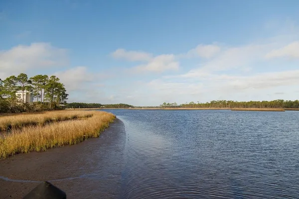 $775,000 | 588 River Road, Carrabelle, FL 32322