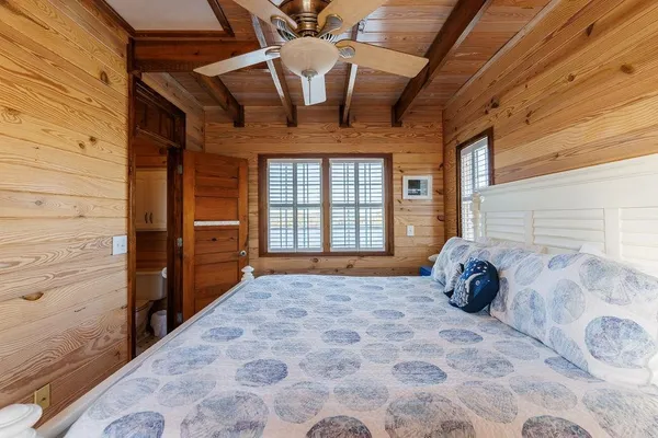 $775,000 | 588 River Road, Carrabelle, FL 32322