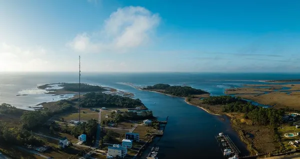 $775,000 | 588 River Road, Carrabelle, FL 32322