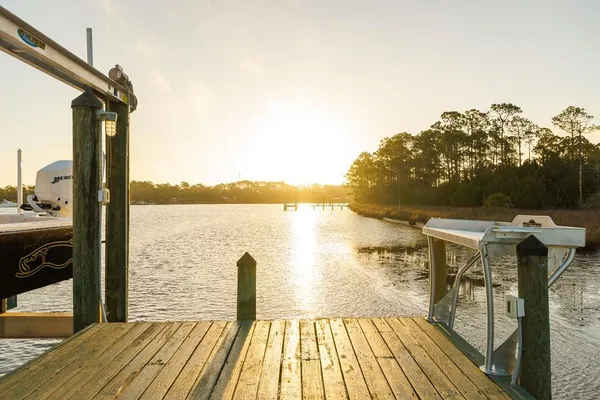 $775,000 | 588 River Road, Carrabelle, FL 32322