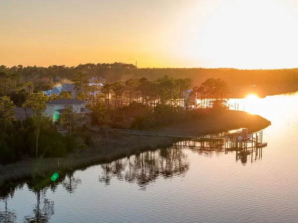 $775,000 | 588 River Road, Carrabelle, FL 32322