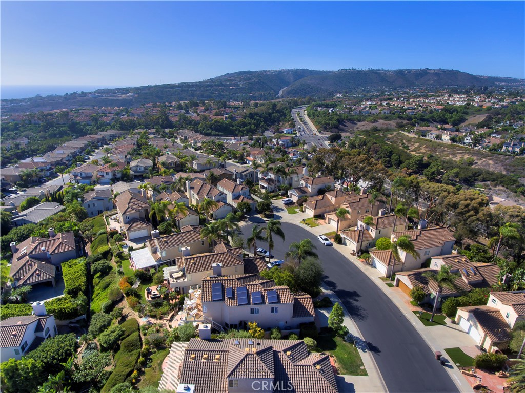 26 Imperatrice Dana Point, CA 92629 - Photo 35 of 58 an aerial view of multiple house