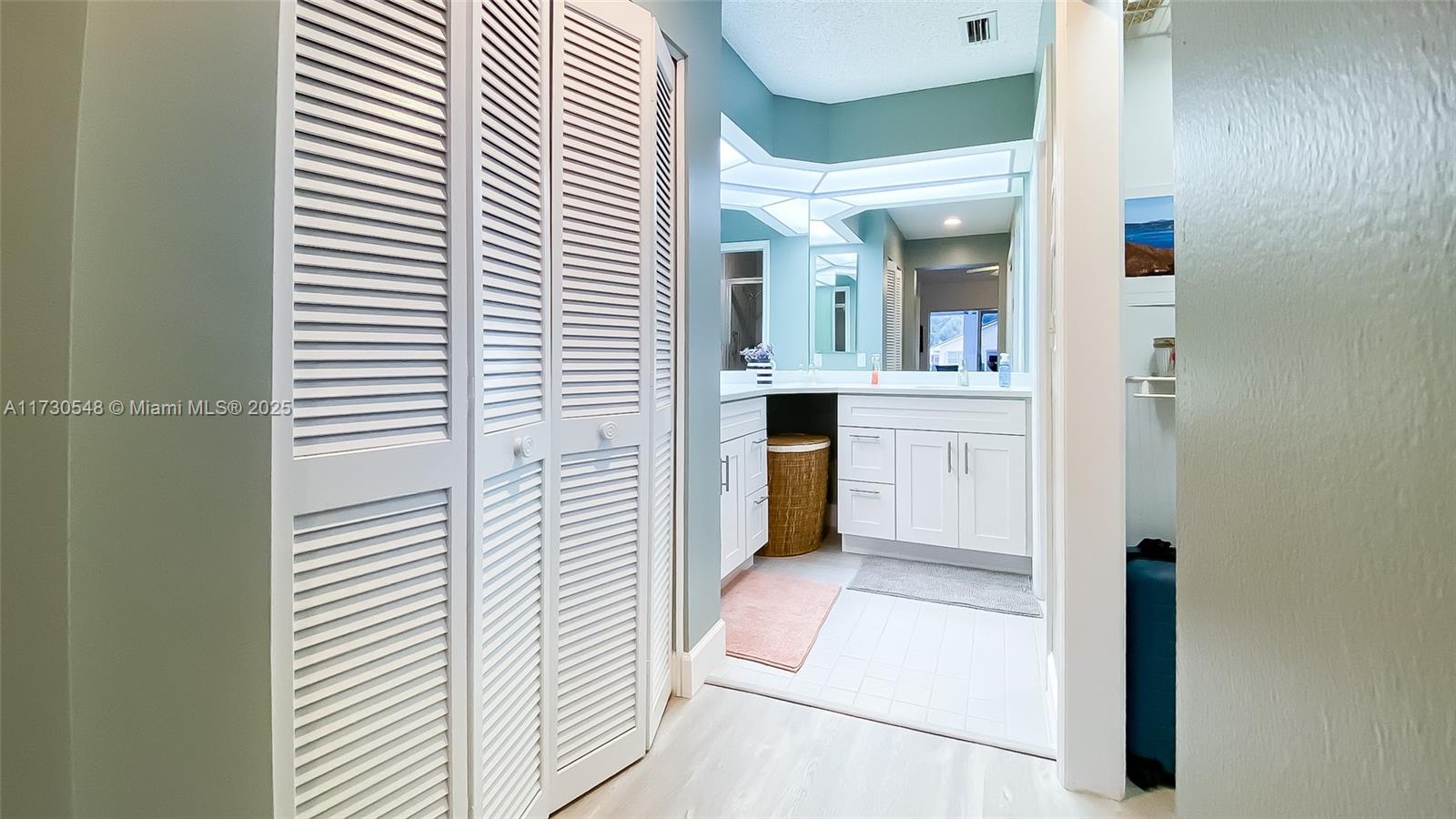 11153 Rios Road Boca Raton, FL 33498 - Photo 15 of 31