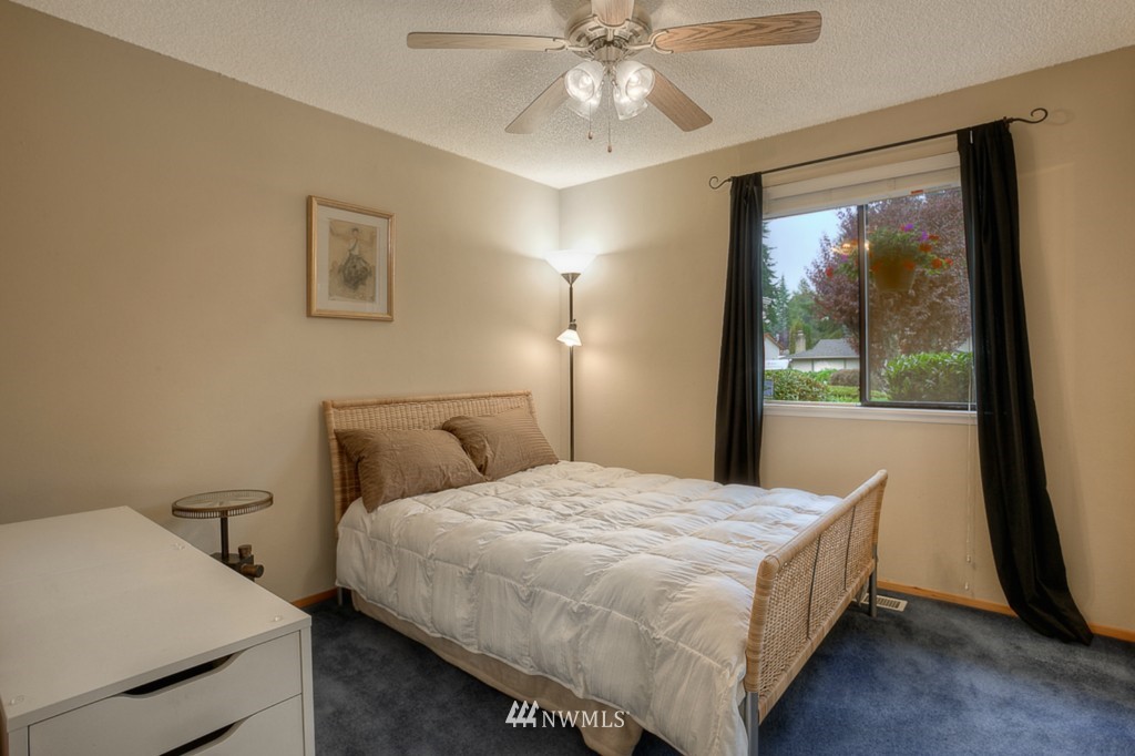 2030 Aberdeen Avenue Southeast Renton, WA 98055 - Photo 12 of 16 Gallery Image 12
