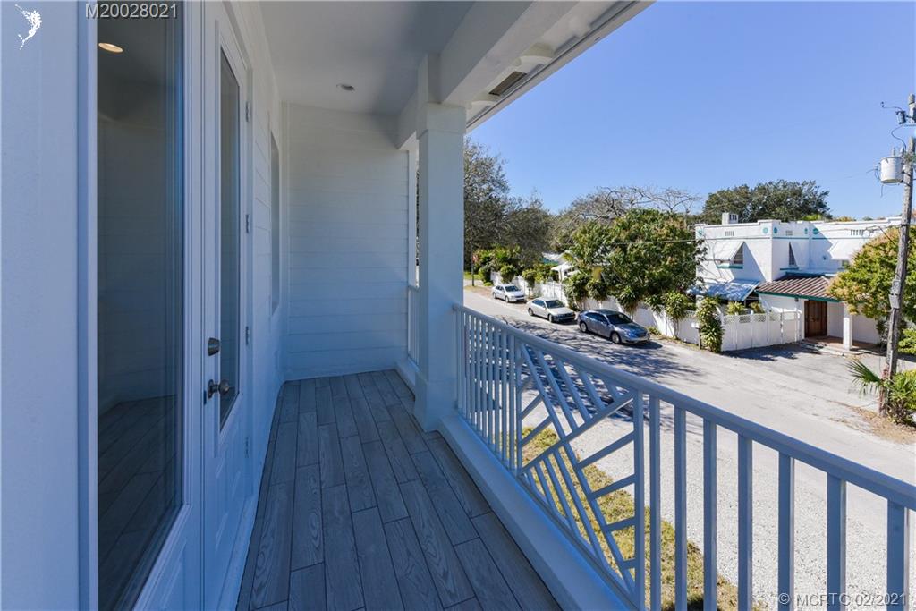 665 Southwest Cleveland Avenue Stuart, FL 34994 - Photo 23 of 77 Gallery Image 23