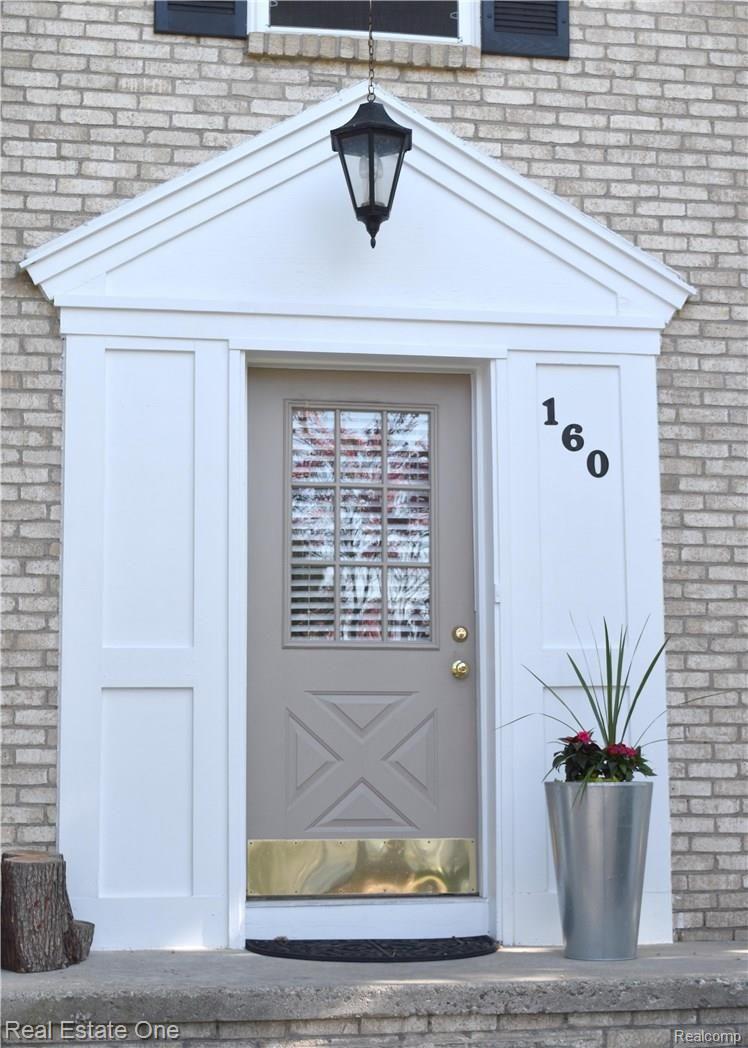 160 Parsons Lane Rochester, MI 48307 - Photo 32 of 32 welcome.jpg