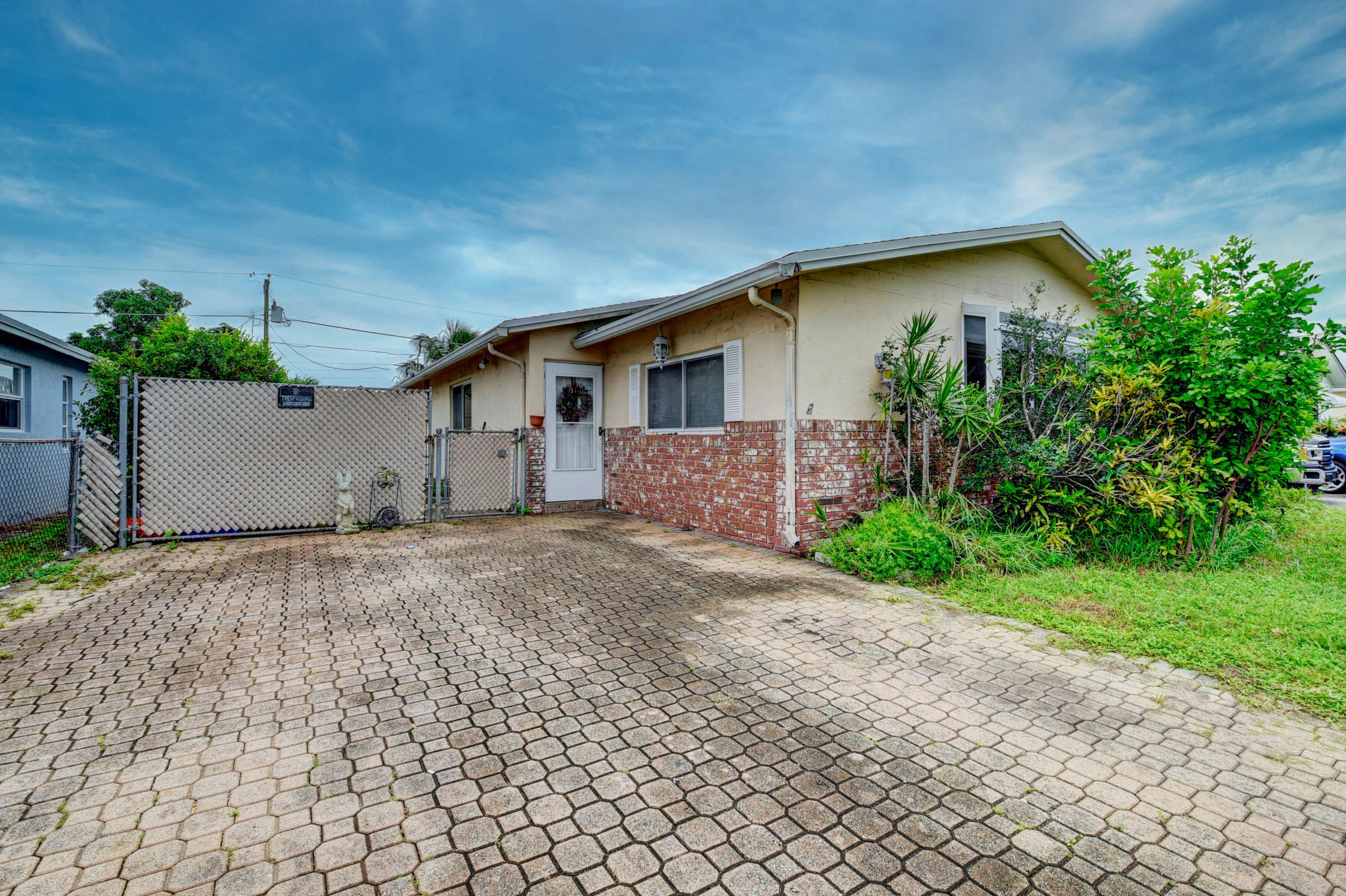 524 Northwest 53rd Street Boca Raton, FL 33487 - Photo 2 of 24 01_virtuals1 (1)