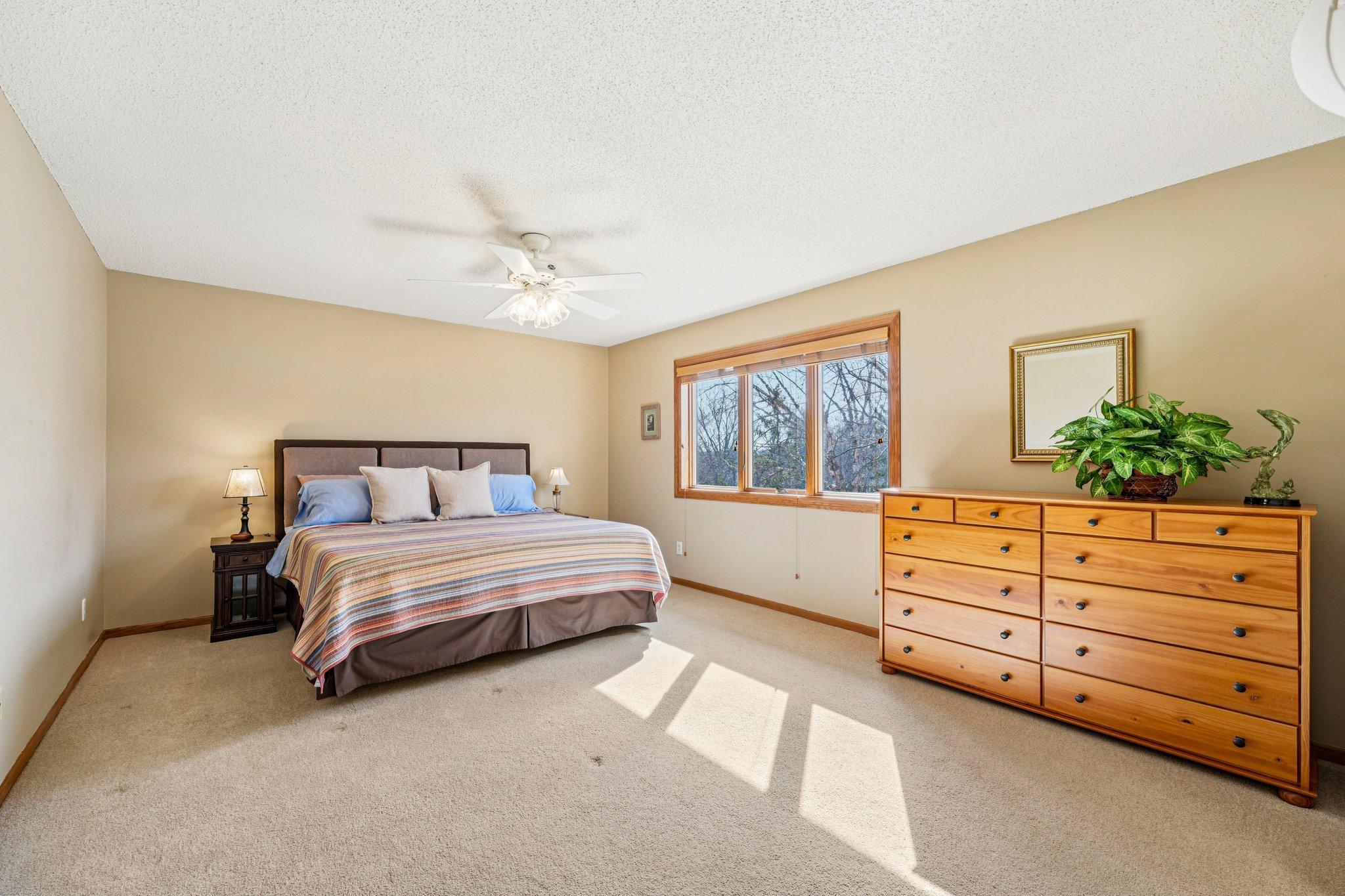 5669 Oak View Court Savage, MN 55378 - Photo 23 of 43