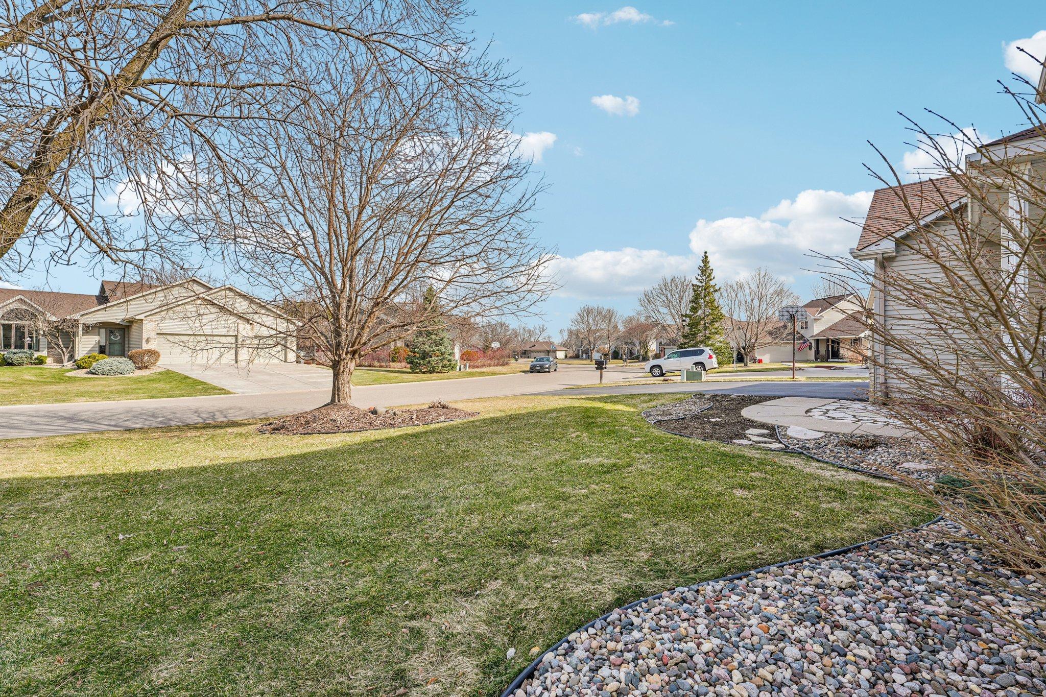 5669 Oak View Court Savage, MN 55378 - Photo 38 of 43