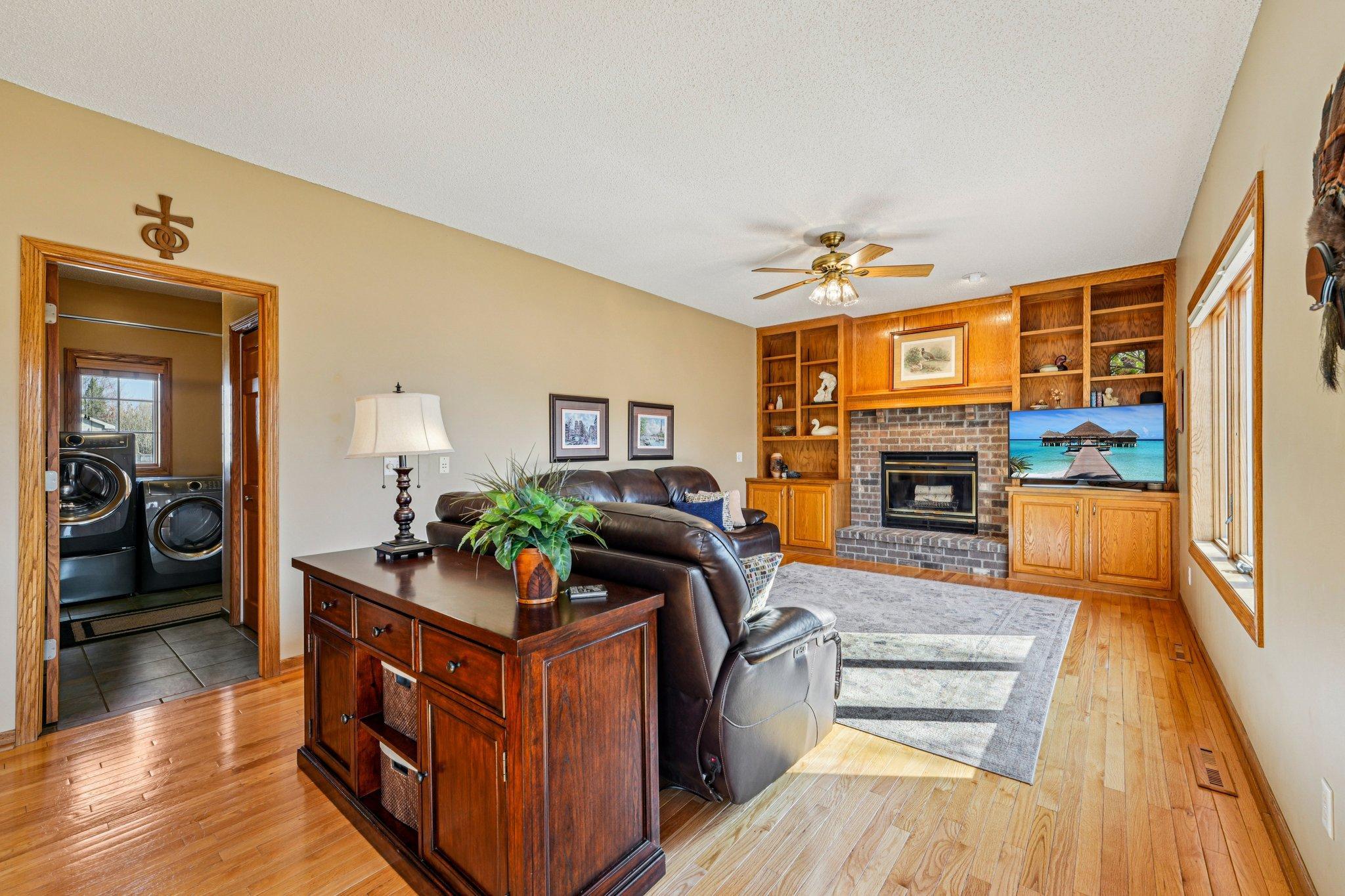 5669 Oak View Court Savage, MN 55378 - Photo 8 of 43