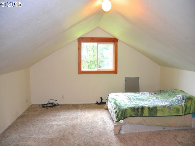 94643 Frontier Lane Coquille, OR 97423 - Photo 11 of 18