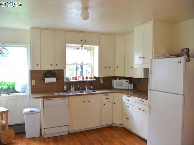 94643 Frontier Lane Coquille, OR 97423 - Photo 7 of 18