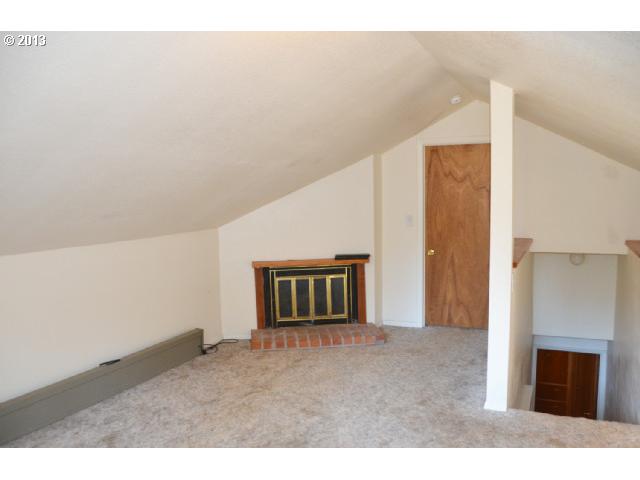 94643 Frontier Lane Coquille, OR 97423 - Photo 8 of 18