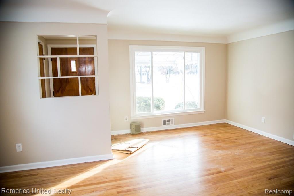 6625 Inkster Road Garden City, MI 48135 - Photo 13 of 30