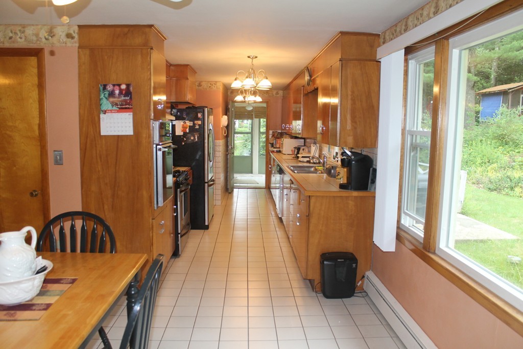 29 Donnelly Road Spencer, MA 01562 - Photo 5 of 18 Gallery Image 5
