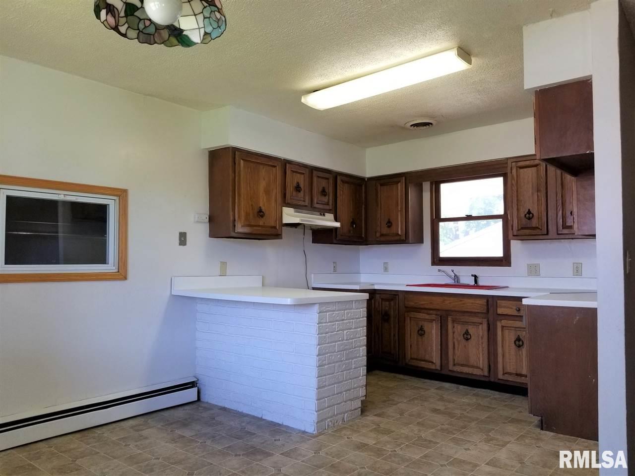 611 Joliet Road Marquette Heights, IL 61554 - Photo 8 of 25 Gallery Image 8