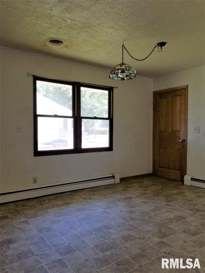 611 Joliet Road Marquette Heights, IL 61554 - Photo 9 of 25 Gallery Image 9