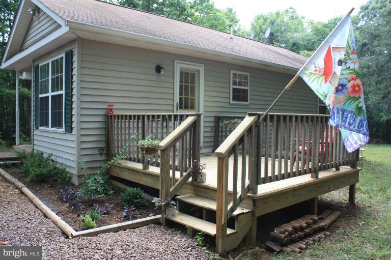 14271 Reva Road Reva, VA 22735 - Photo 1 of 19 Side door entrance to kitchen