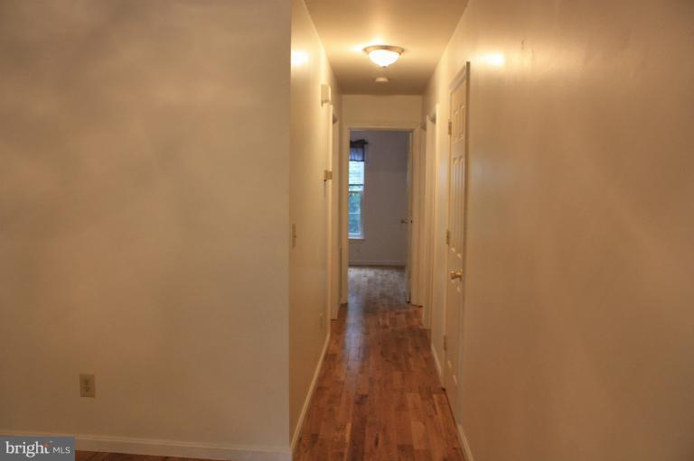 14271 Reva Road Reva, VA 22735 - Photo 4 of 19 Interior (General)