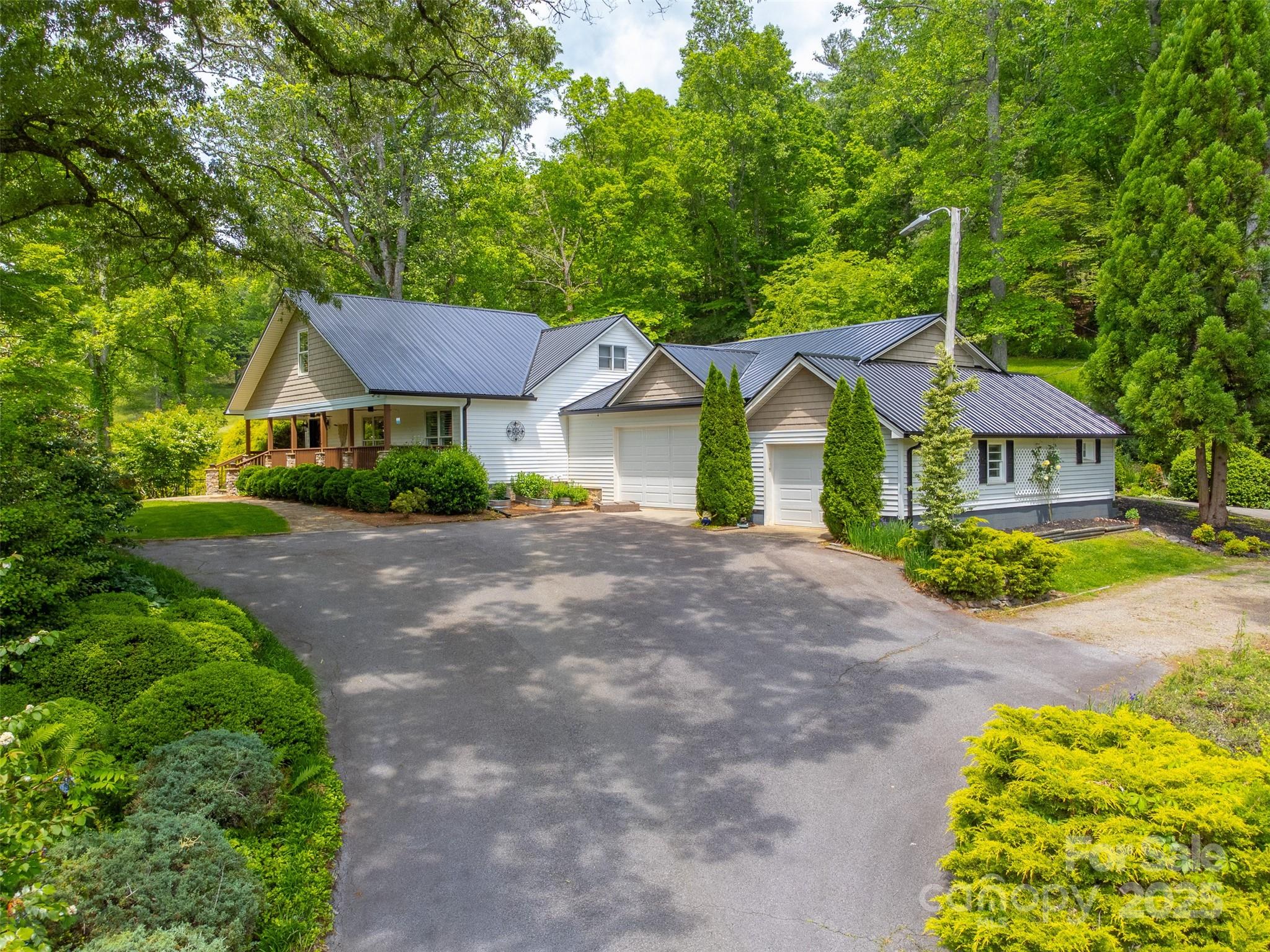 3407 Patton Road Franklin, NC 28734 - Photo 1 of 47 Gallery Image 1